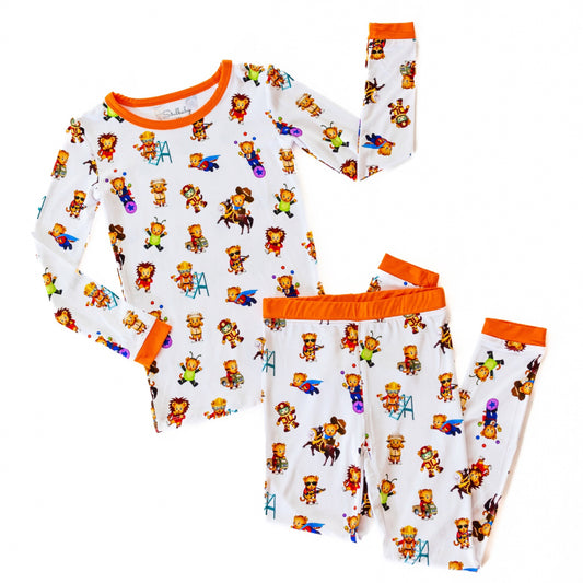 Daniel Tiger Dress Up Day Snuggle Set